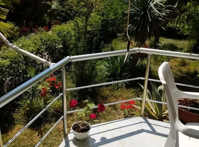 With Enchanting Garden Daire Golem (Tirana)